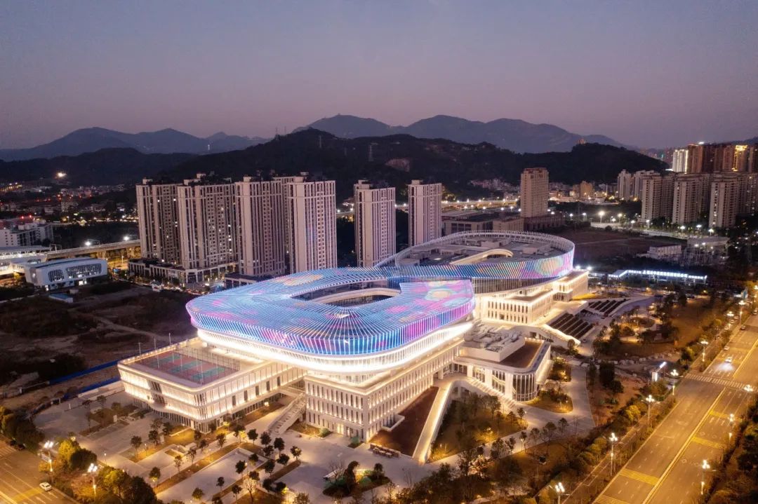 臺風暴雨都不怕？揭秘福州新地標建筑的照明科技