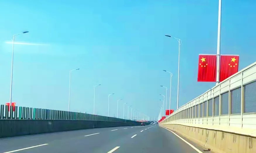 【為群眾辦實(shí)事】迎國慶！南昌城投運(yùn)管公司彰顯國企擔(dān)當(dāng) 做好“穩(wěn)安全、保暢通、強(qiáng)服務(wù)”工作