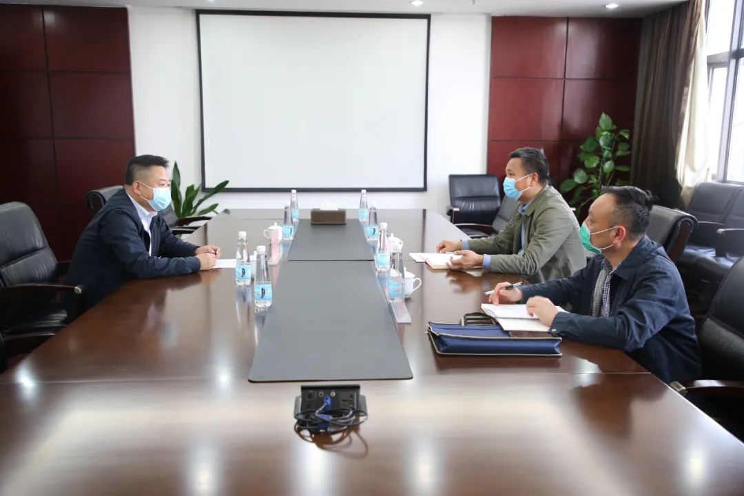 市國(guó)資委黨委委員、副主任易堅(jiān)督導(dǎo)南昌城投集團(tuán)防疫工作
